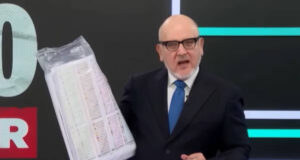 ONPE sobre cédulas halladas en la basura: “Los votos de esas 4 mesas ya habían sido consignados en actas” ONPE sobre cédulas halladas en la basura “Los votos de esas 4 mesas ya habían sido consignados en actas”