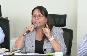 Regidora Silvia Dorador propone comisión para fiscalizar Emapa Huaral y recuperar su autonomía Regidora Silvia Dorador propone comisión para fiscalizar Emapa Huaral y recuperar su autonomía