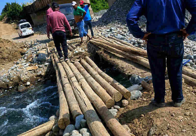 Puente provisional cedió tras el paso de un camión pesado en La Huaca - Aucallama