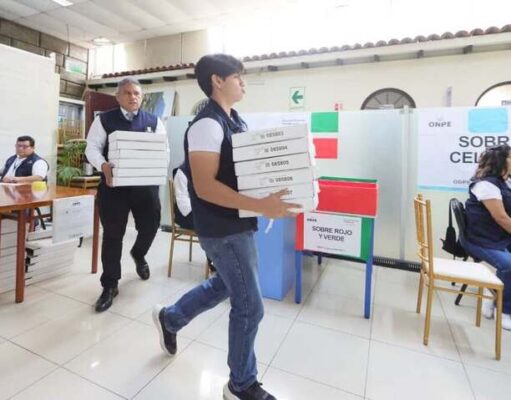 Mal tiempo retrasa la llegada de actas a 7 centros de cómputo de la ONPE Mal tiempo retrasa la llegada de actas a 7 centros de cómputo de la ONPE